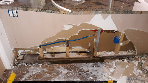 Carpet water damage restoration in CA